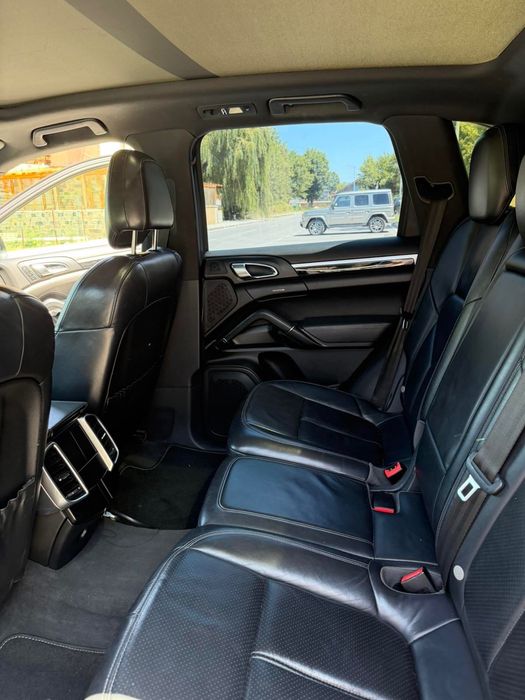 Кола Porsche Cayenne 3.0diesel
