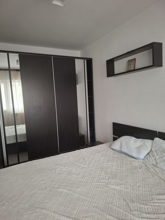 Proprietar apartament 3 camere