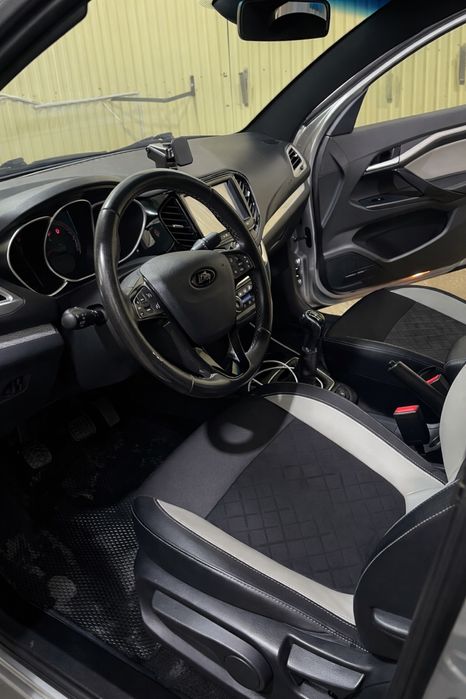 Лада Веста Кросс в отличном состояние