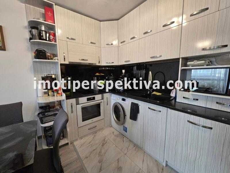 Продава се Тристаен апартамент в Пловдив, Кючук Париж - 74 кв.м за 1879 €/кв.м - Снимка #2