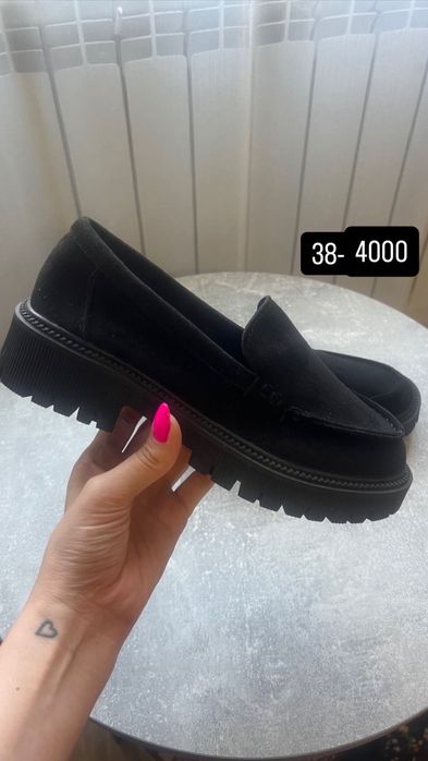 Продам обувь  , кеды кроссовки