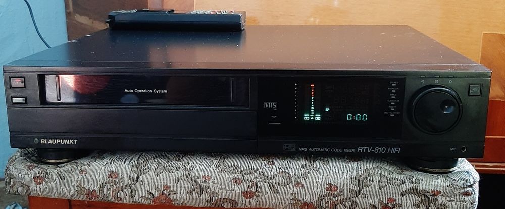 Vând videorecorder blaupunkt stereo rtv-810 în stare bună