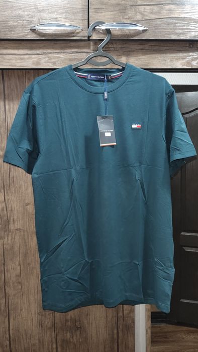 Футболки и Рубашка Tommy Hilfiger