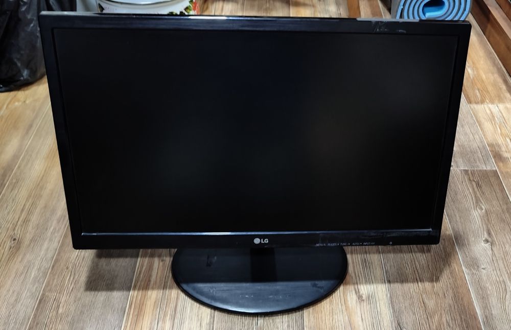 Монитор LG 22M38A