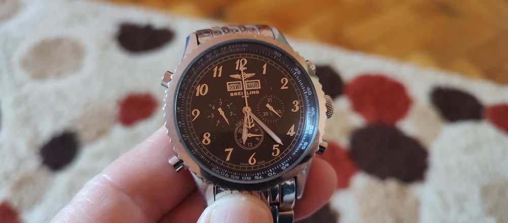 Ceas breitlling.