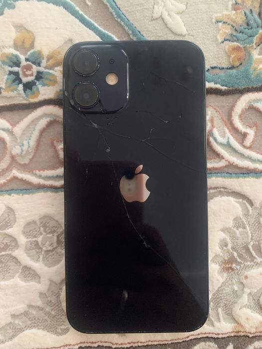 Apple iPhone 12 mini