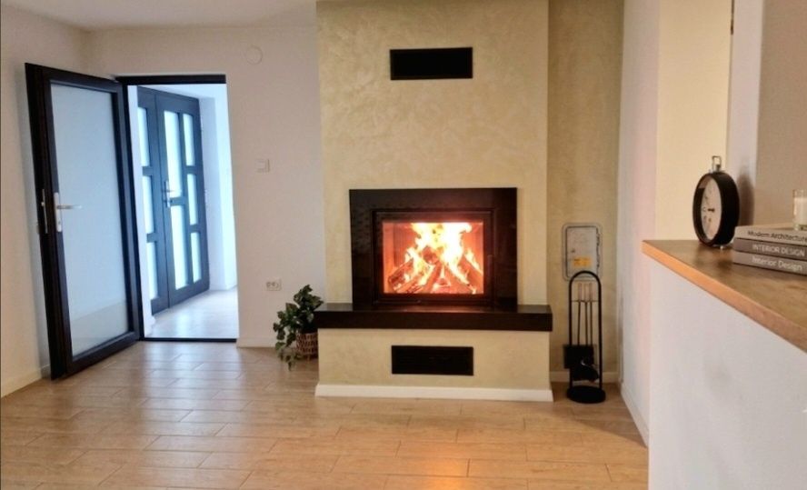 De vanzare casa cu teren pe DN15 între Bicaz și Cheile Bicazului