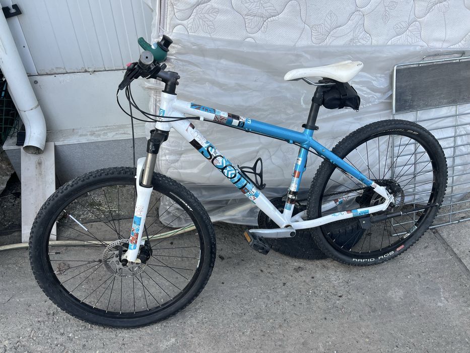 Vand Bicicleta MTB SCOTT , stare  f buna  functional si estetic