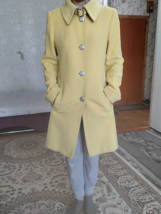 Продам пальто осень весна