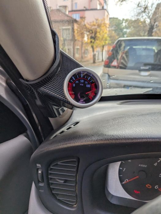 Уред за измерване на налягането на маслото със стойка