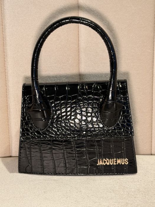 Geantă JAQUEMUS neagră-piele crocodil