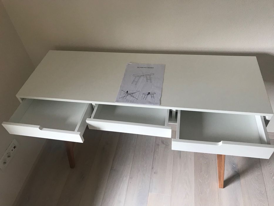 Vand birou Actona (stil scandinav)