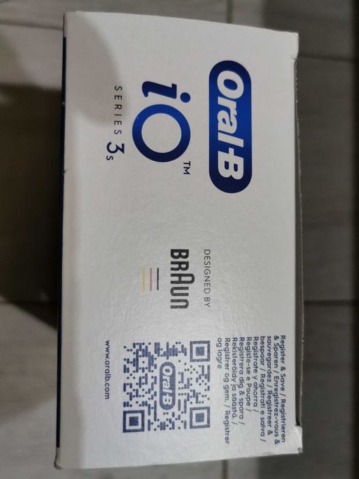 Oral B iO seria 3 si Oral B Pro Vitality