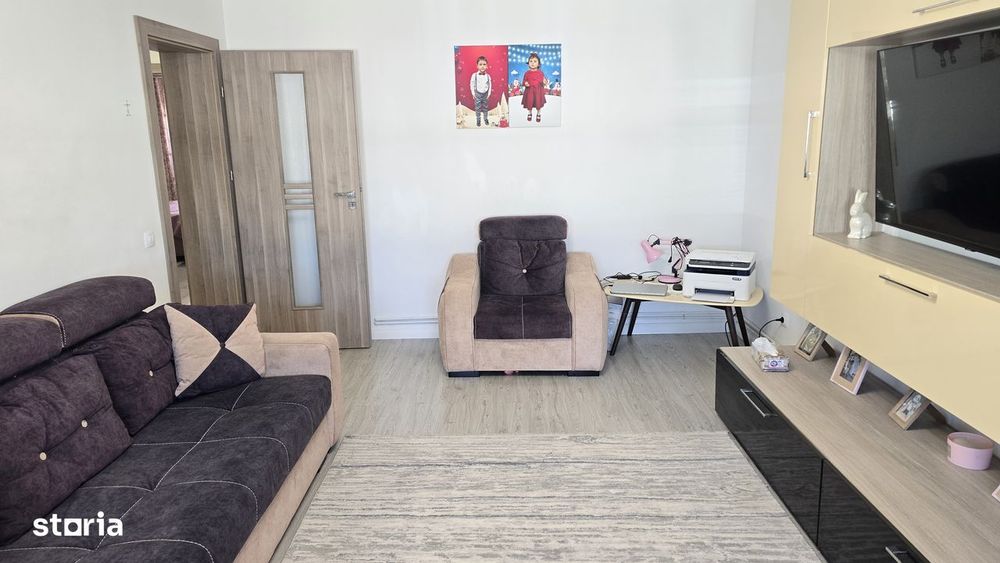 Vand apartament cu 3 camere decomandat  Deva, GARAJ, BOXA Imp. Traian