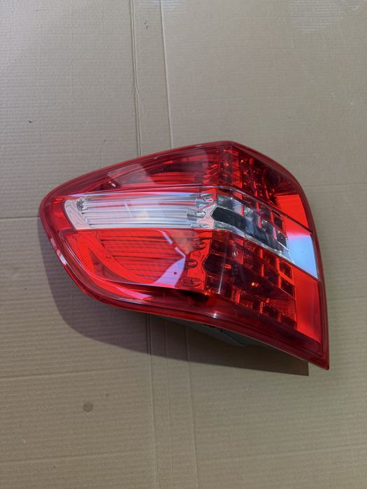 Ляв LED стоп за Mercedes ML W164