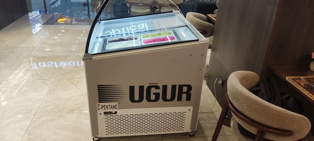 Морозильная камера для шарикового мороженого от известного бренда ugur