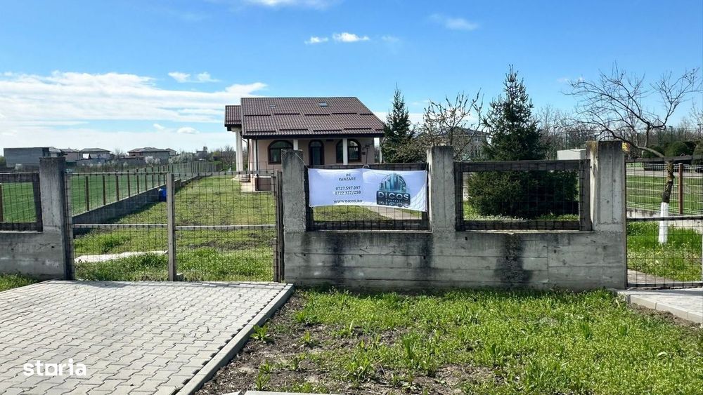Vilă de vânzare 1500 mp teren