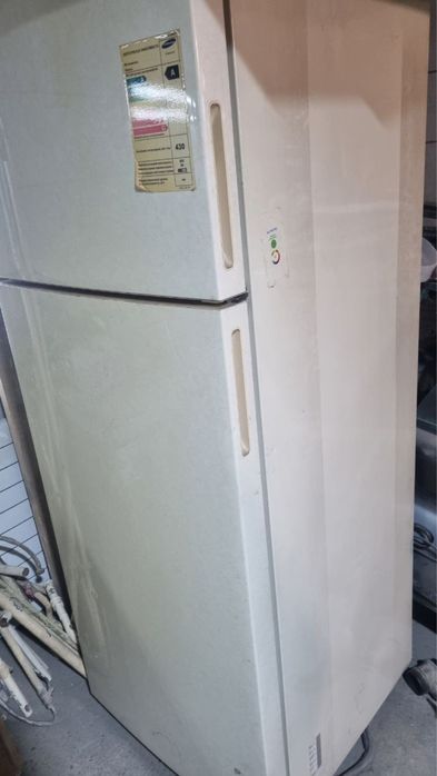 Холодильник samsung