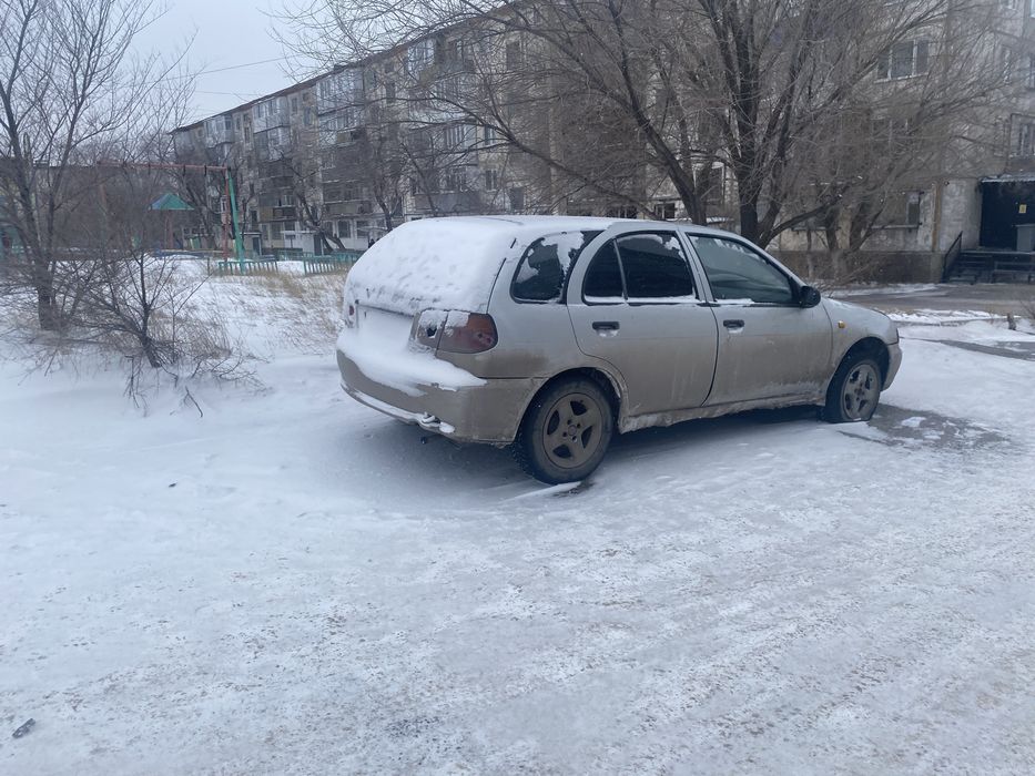 Продам ниссан альемру