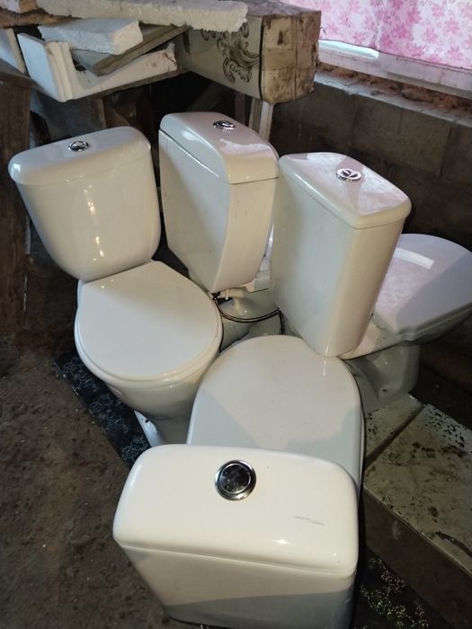 Продам унитаз в отличном состоянии