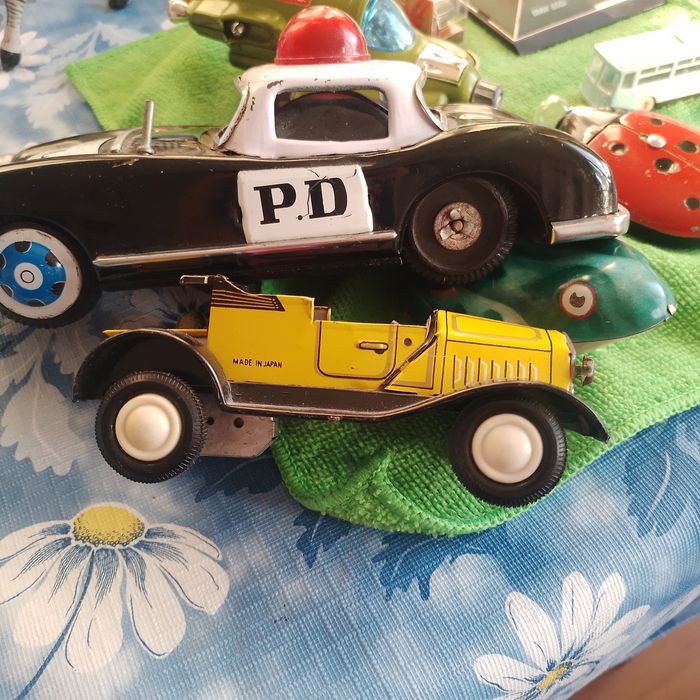 Lot jucarii diferite