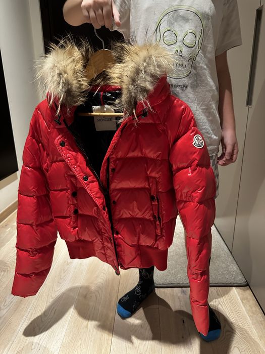 Дамско пихено яке на Moncler