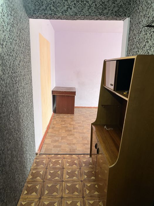 Сдам 1 ком кв 4 мкр 20 дом