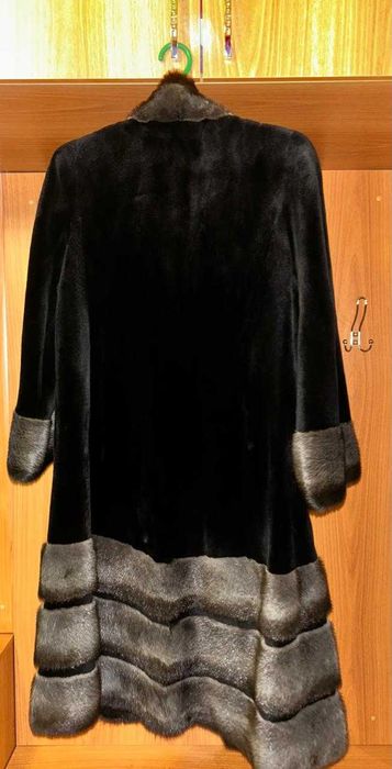 Шуба норковая б/у ТОРГ ВОЗМОЖЕН