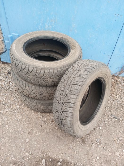 Продам зимние шины на 15