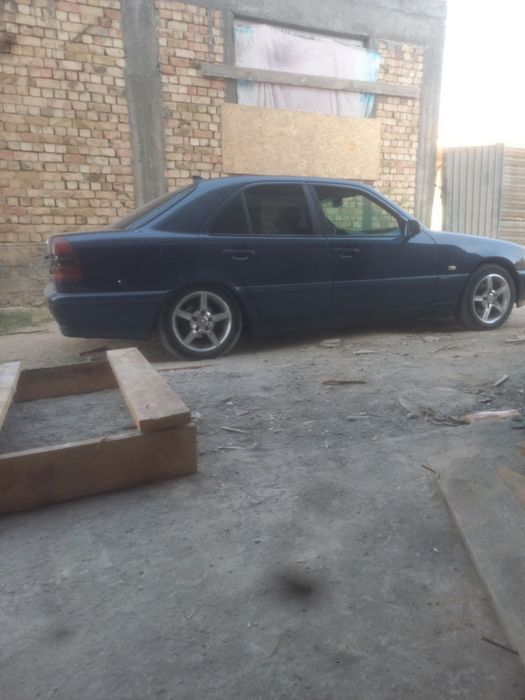 Mersedes Benz sotiladi