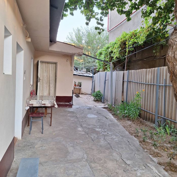 Продаётся земельный участок в самом центре Мирзо-Улугбекского района