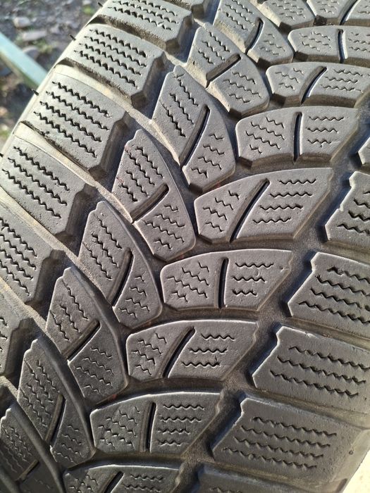 2 Anvelope de iarnă 205 55 r16  Firestone
