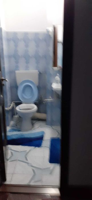 Vand apartament 2 camere - zona 2 Moldoveni