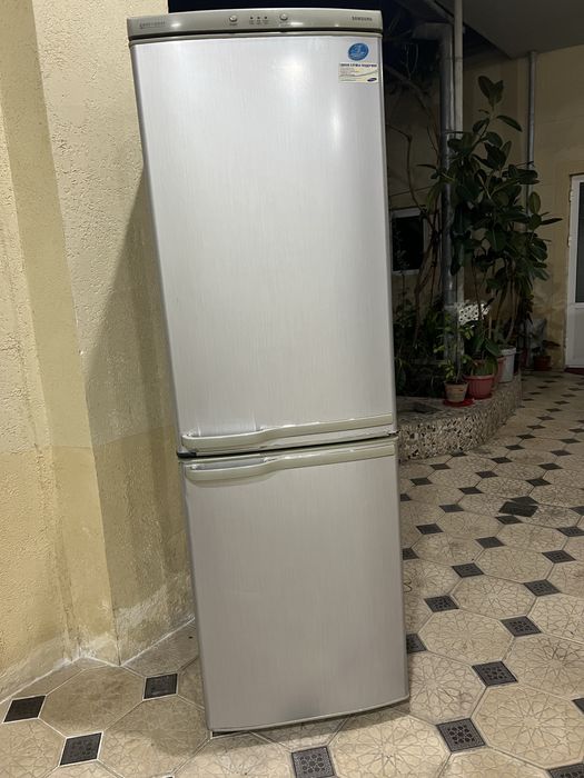 Холодильник SAMSUNG с гарантией