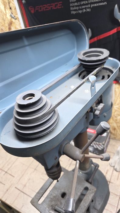 Сверлильный станок