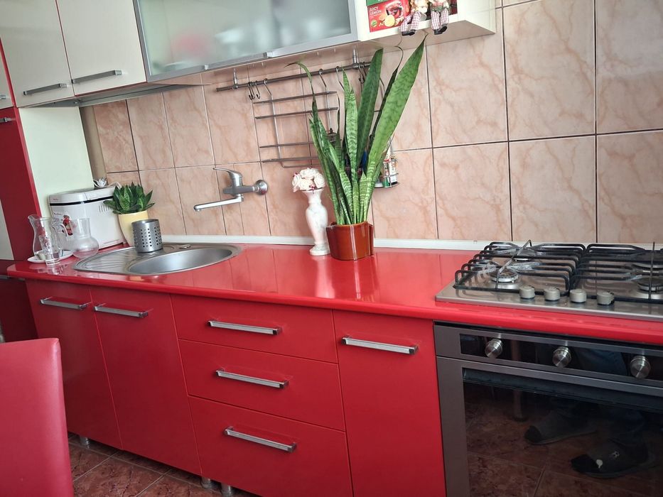 Bucatarie cuptor electric+plita gaz