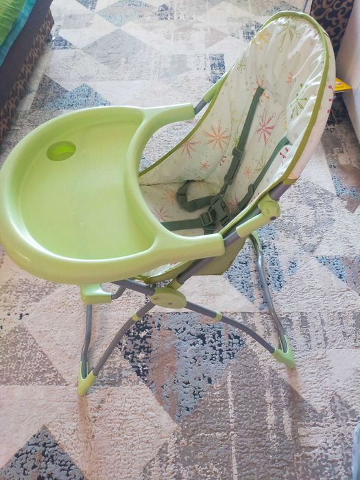 Продам срочно стул детский