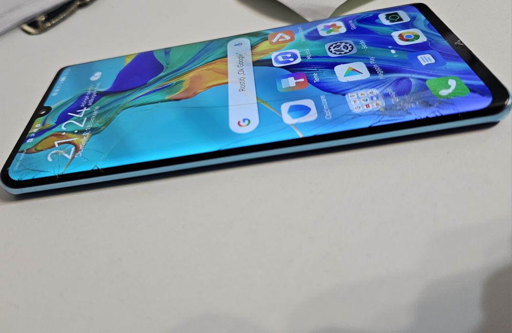 Vând Huawei P30 Pro