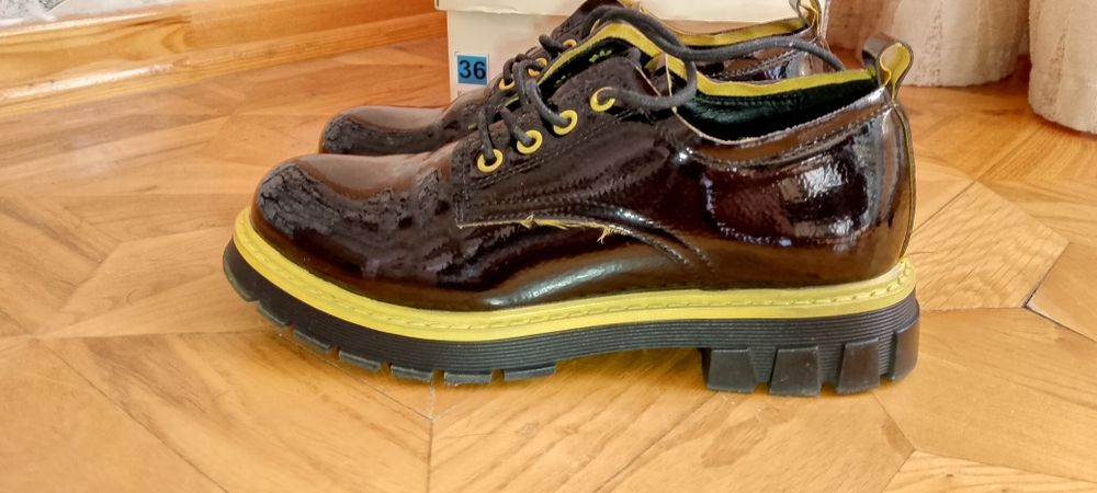 Полуботинки/туфли кожаные.