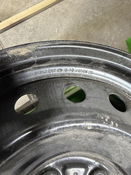 Диски железные r16 toyota