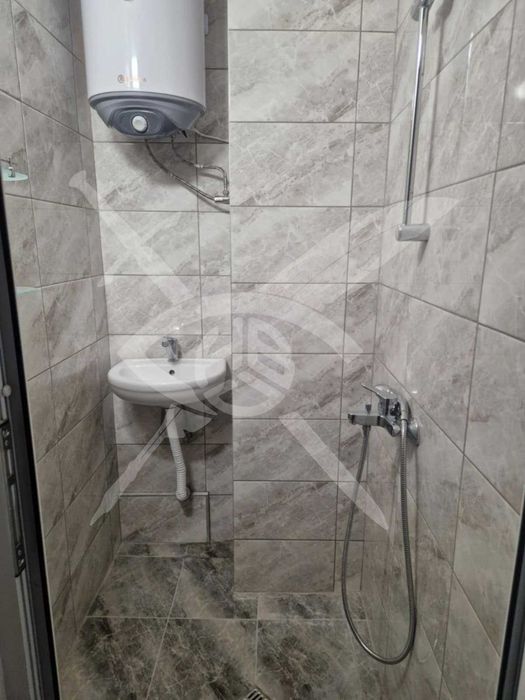 Дава се под наем Едностаен апартамент в Варна, Левски - 23 кв.м за 280 € - Снимка #4