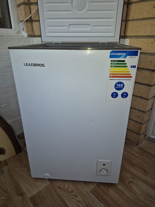 Морозильник в хорошем состоянии