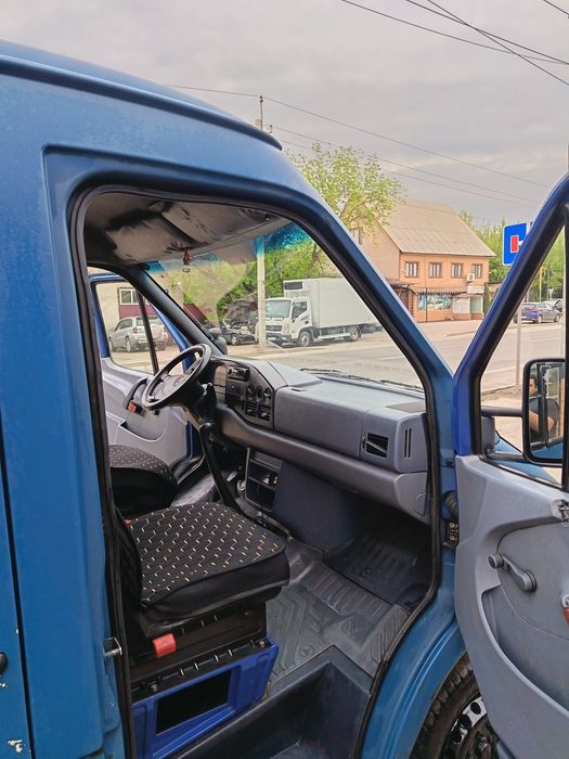 Мерседес Спринтер коммерческий транспорт