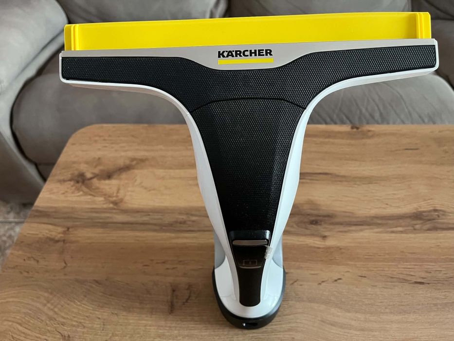 Акумукарорна стъклочистачка Karcher WV 6  Plus