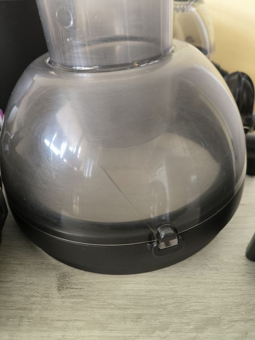 Сокоизтисквачка Phillips HR1870