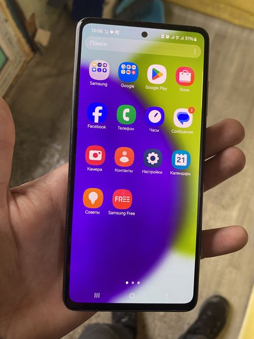 Продам samsung galaxy a52 в отличном состояние