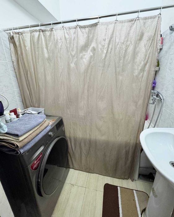 Янги ҳаёт туманидан 3 хонали квартира сотилади