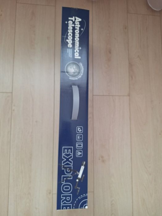 Продам пуховик Uni qlo+подарок