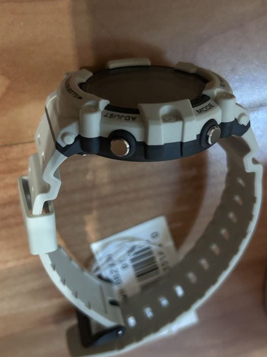 Чисто нов часовник Casio AE1500WH8B2V бял