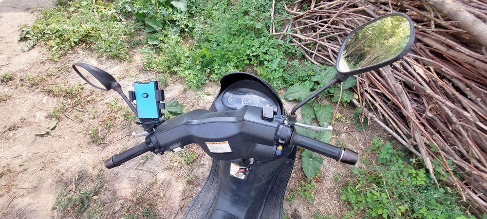 Скутер Сузуки Авенис 150